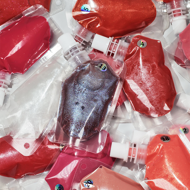 200ml plastový sáček s leskem na rty sáček s hubicí Vegan and Cruelty Free Dokončený základní pigment pro lesk na rty